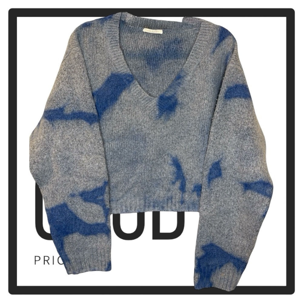 Blue and Gray Women's Sweater‎